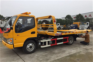 湘潭哪里有拖车服务